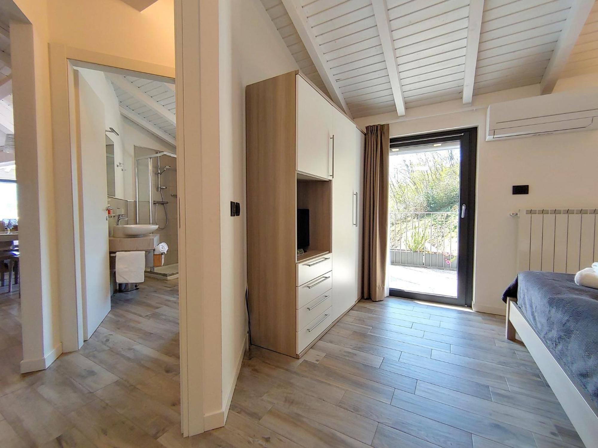 Dascio Silence Ferienwohnung Mit Panorama Balkon Esterno foto
